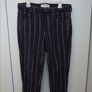 Patterned pants